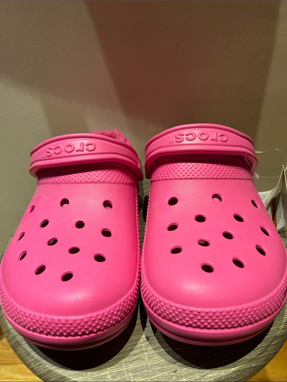 Crocs Classic Lined Clog - Hot Pink & Gently Loved! 💗